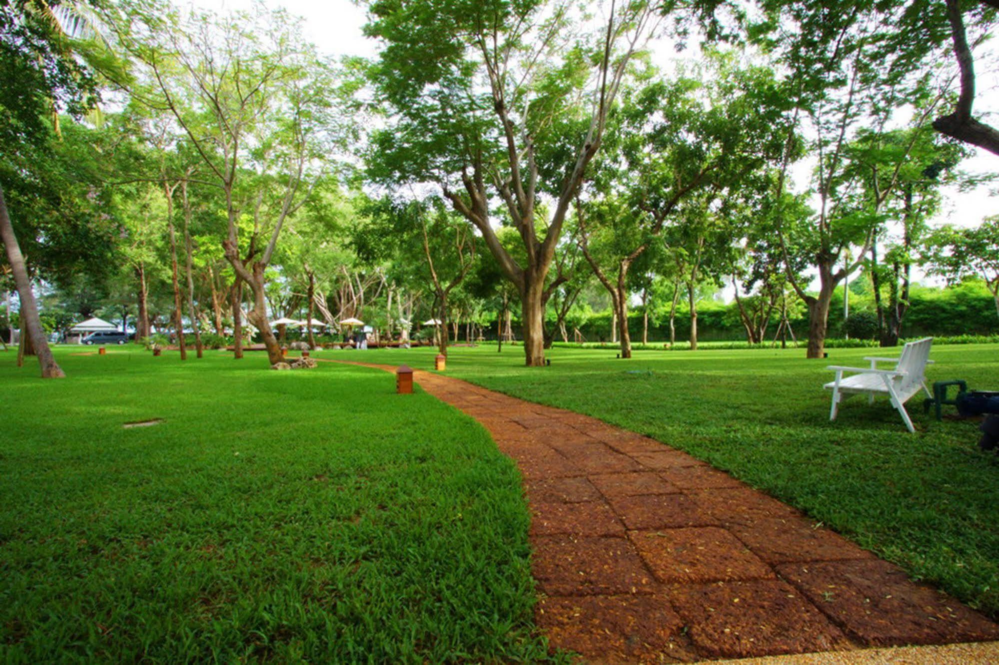 Raya Resort Beach Front - The Most Green Resort In Cha-Am Exterior foto